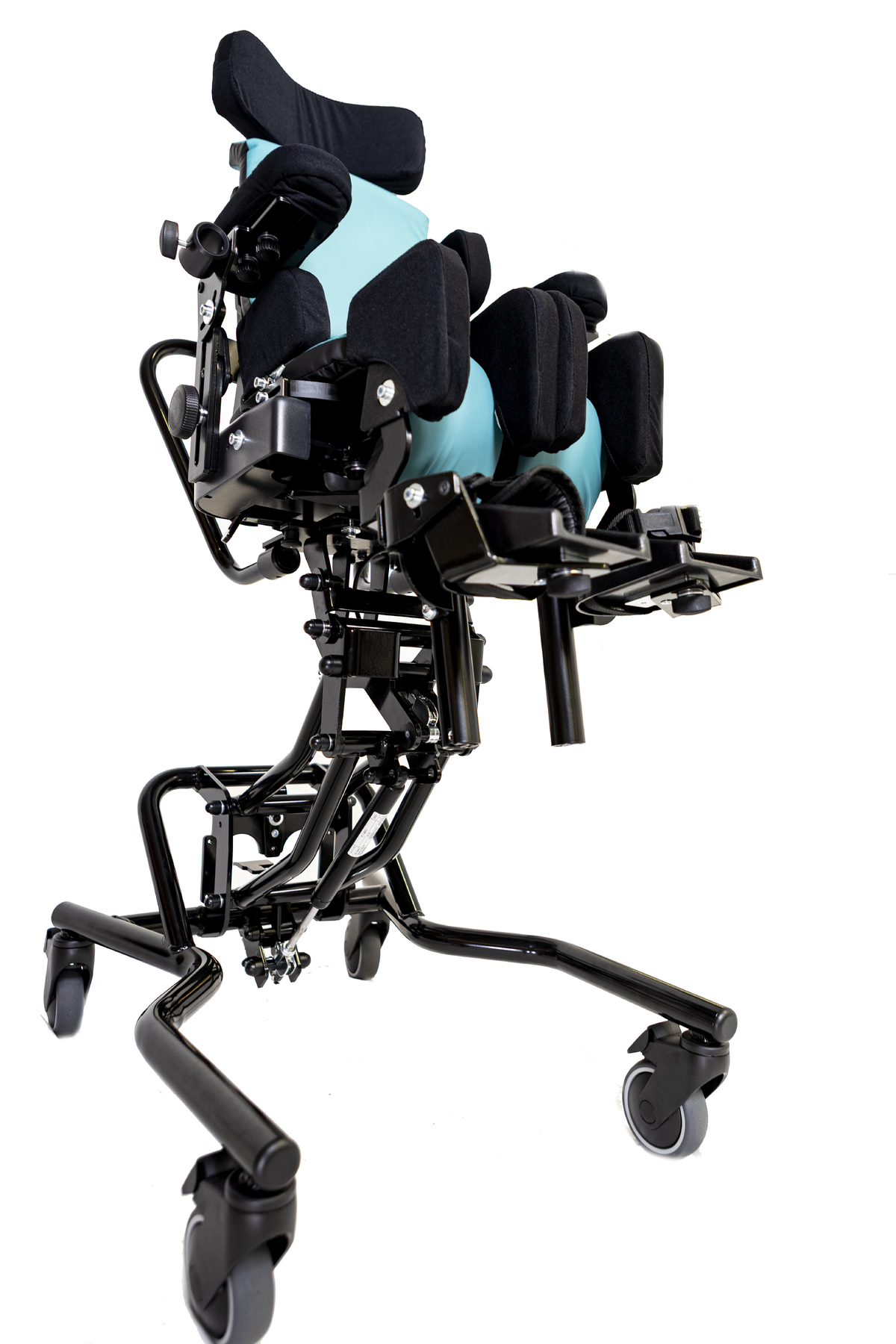 ODE sittesystem for barn med funksjonsnedsettelse på mobilt understell med tilt-i-rom – sidevisning.