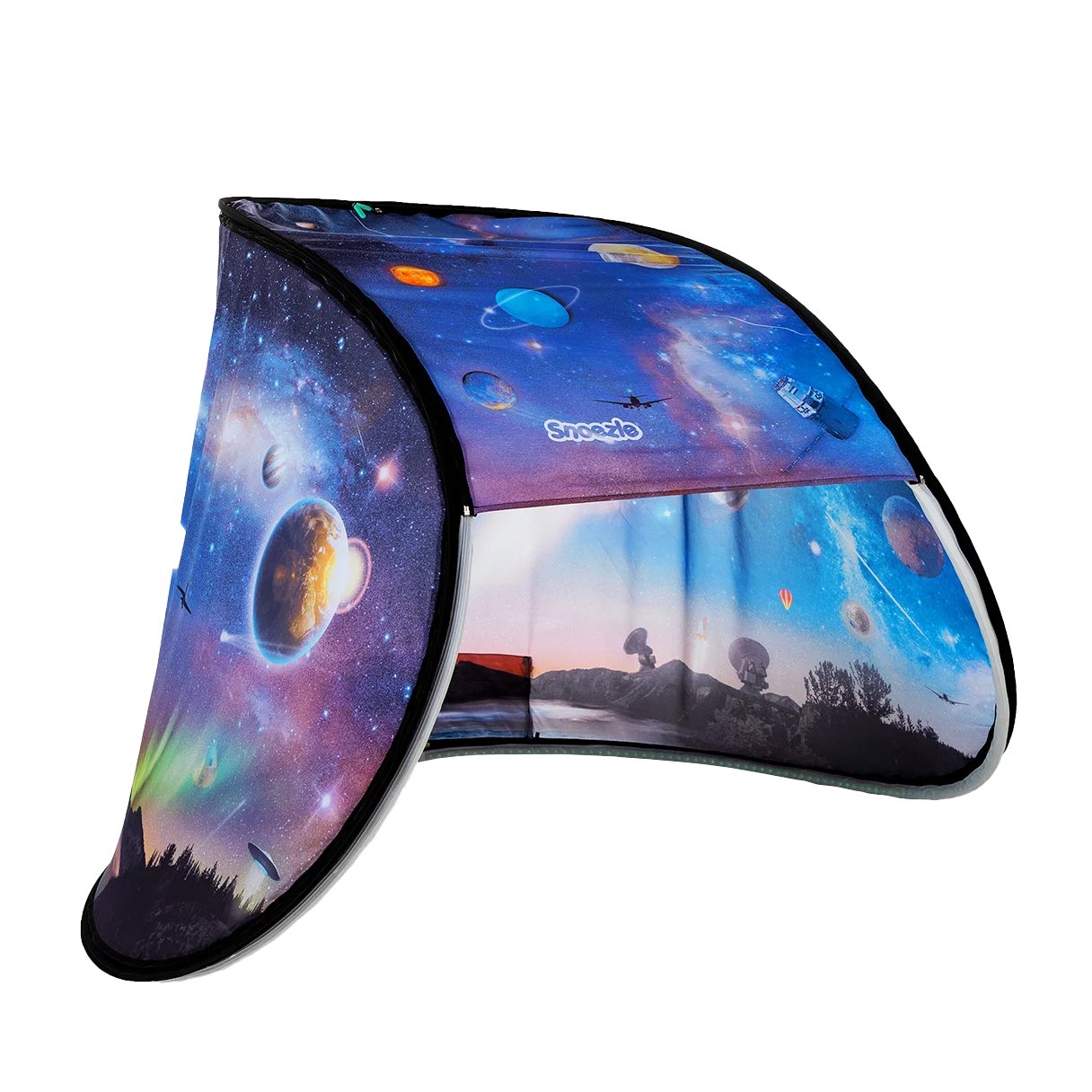 Snoezle teltduk med motiv fra verdensrommet, planeter og stjerner.